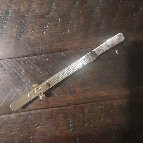 Hair clip - Picture 3 of 3